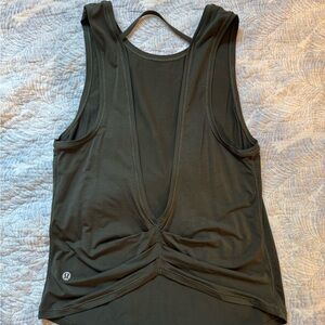 Lululemon tank